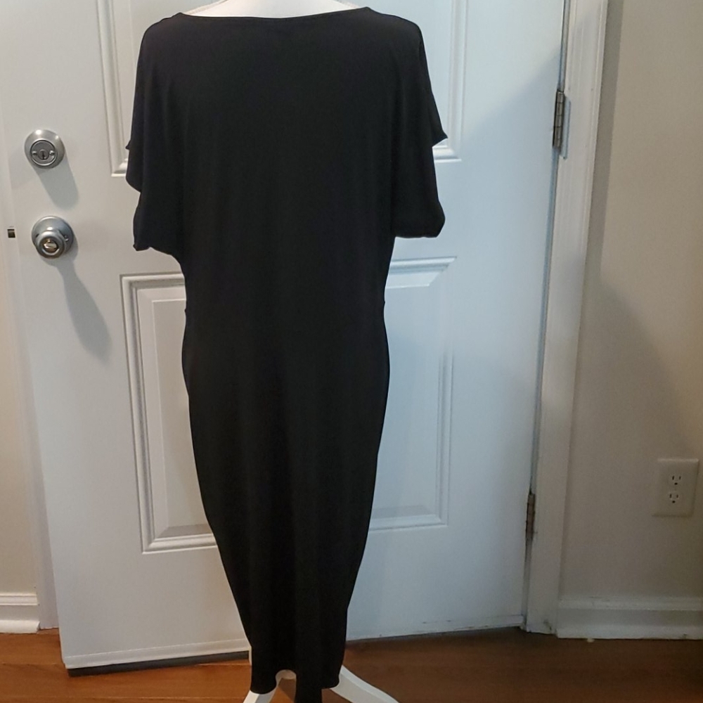 Clothing - Picture 3 of 3